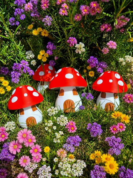 Mushroom Fairy House — handmade 3D printed garden